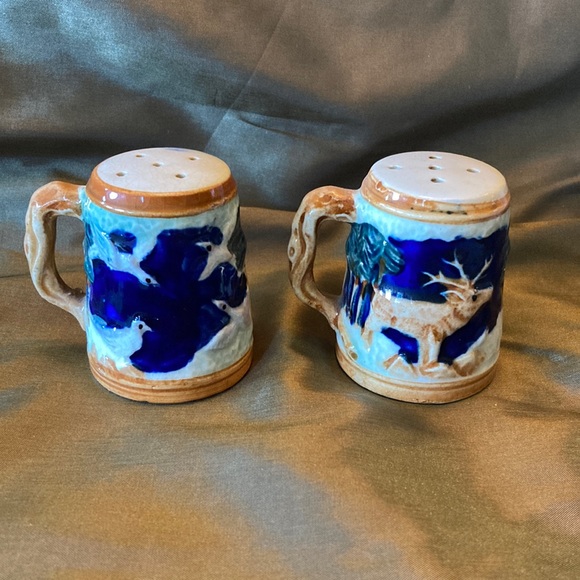 Vintage Made I’m Japan Stein Styled Salt and Pepper Shakers - Picture 1 of 3